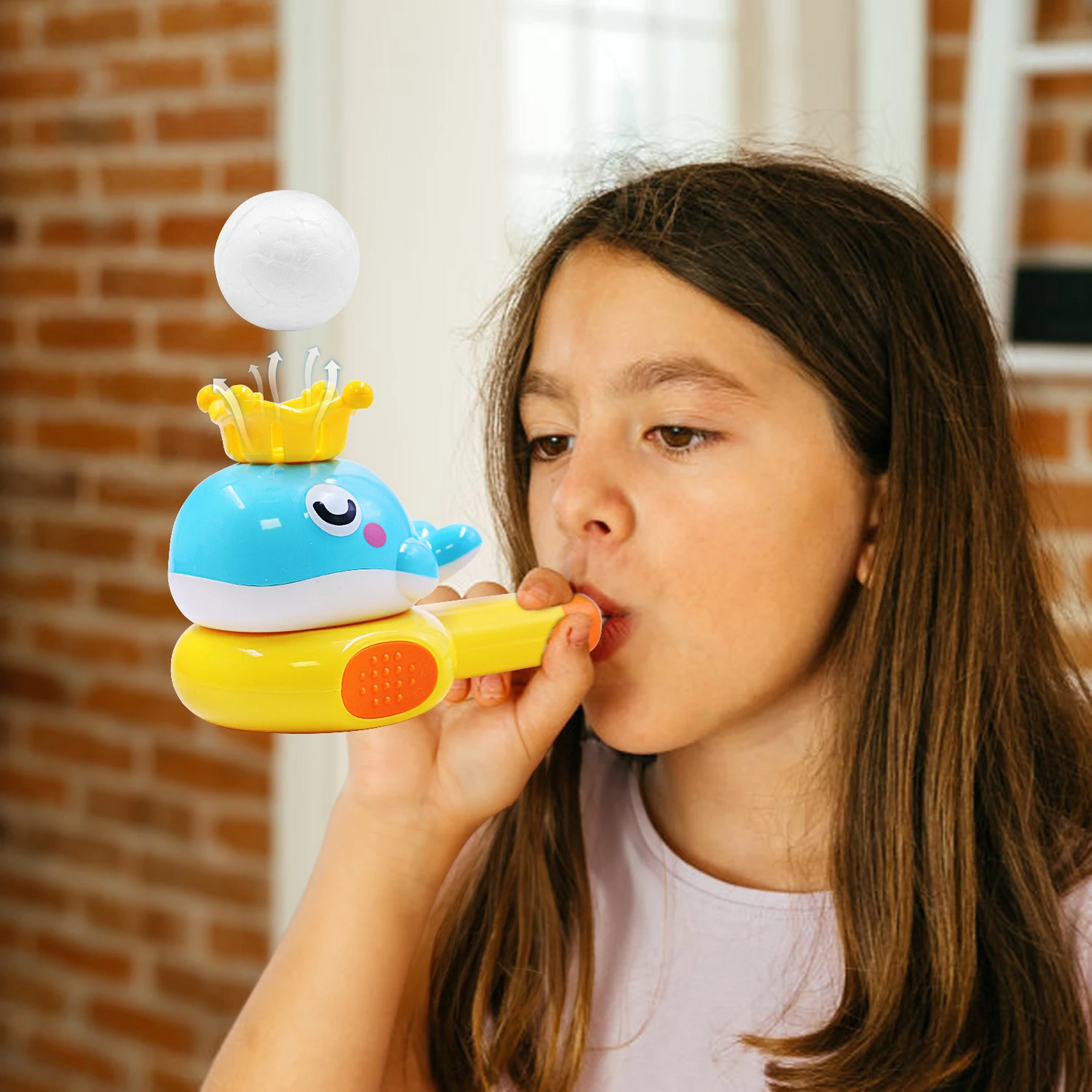 Small horn floating ball, children and baby exercise blowing toy