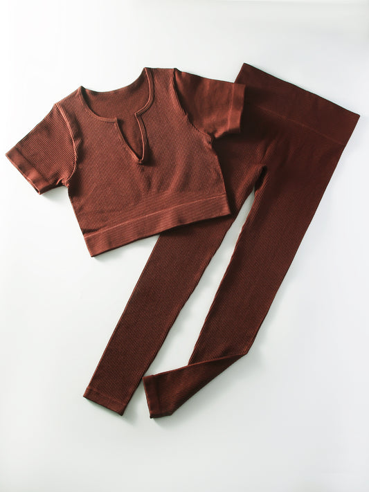 Wearable in all seasons, quick-drying seamless yoga clothing set