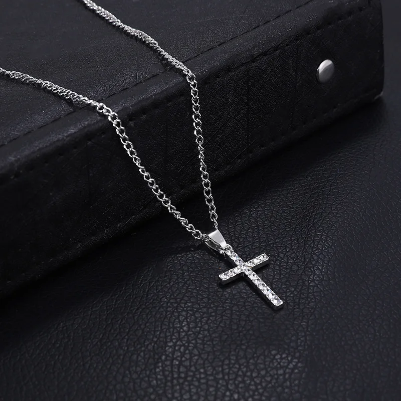 Jewelry Cross Pendant Necklace With Zircon