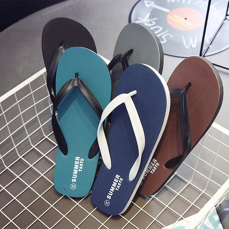 Men  Summer slipper Beach Sandals Anti-slip Fashion Outdoor
