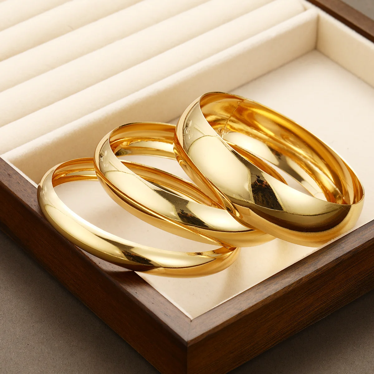 3 Pcs/Set Classic Gold Color Wide Bangles