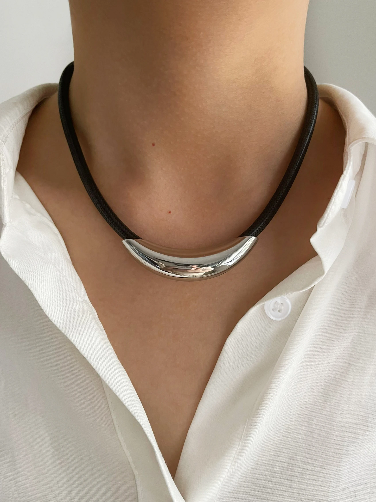 Tarnish Gold Plated Tube Choker Necklace for Women