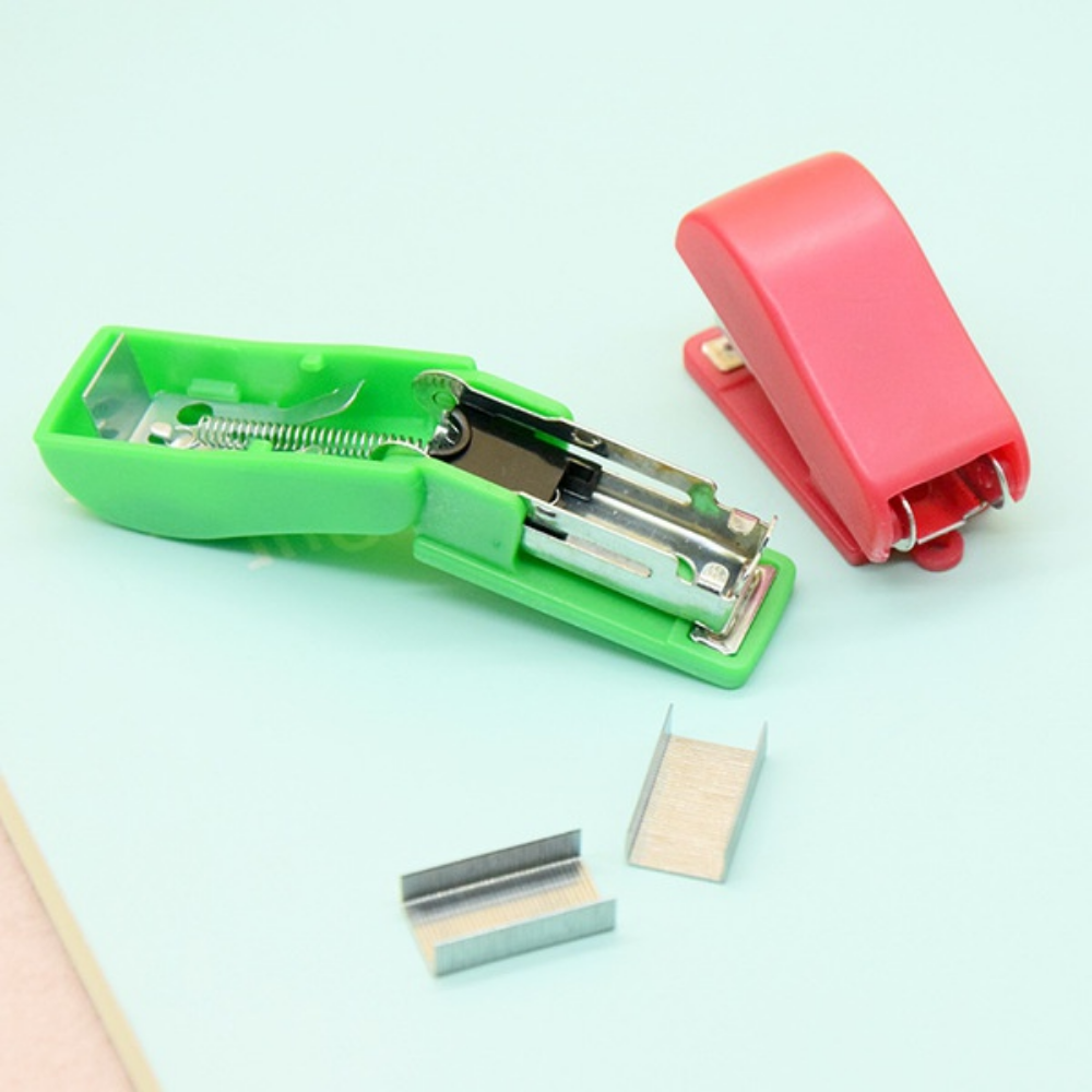 1Pc Mini Stapler Set Portable Small