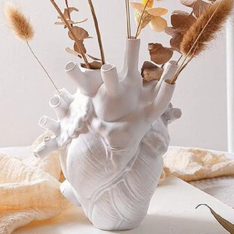 Creative Vases Heart-Shaped Sculpture