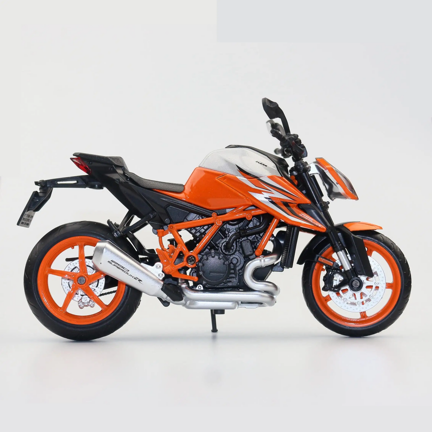 1/12 KTM 1290 Super Duke R 2022 Toy Motorcycle