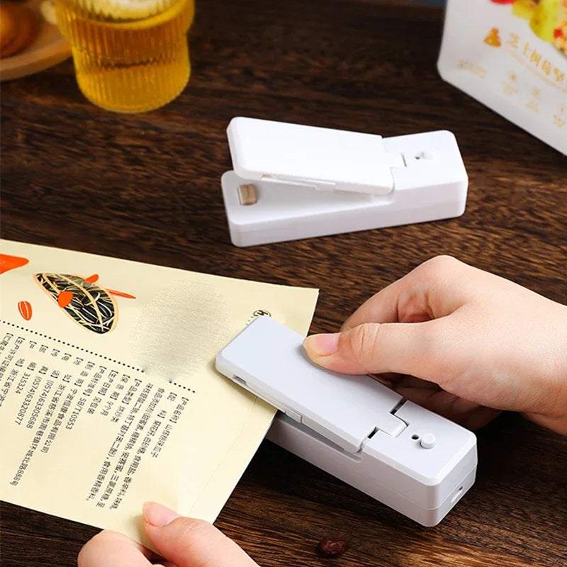 Heat Sealer USB Rechargtable Mini Sealing Machine