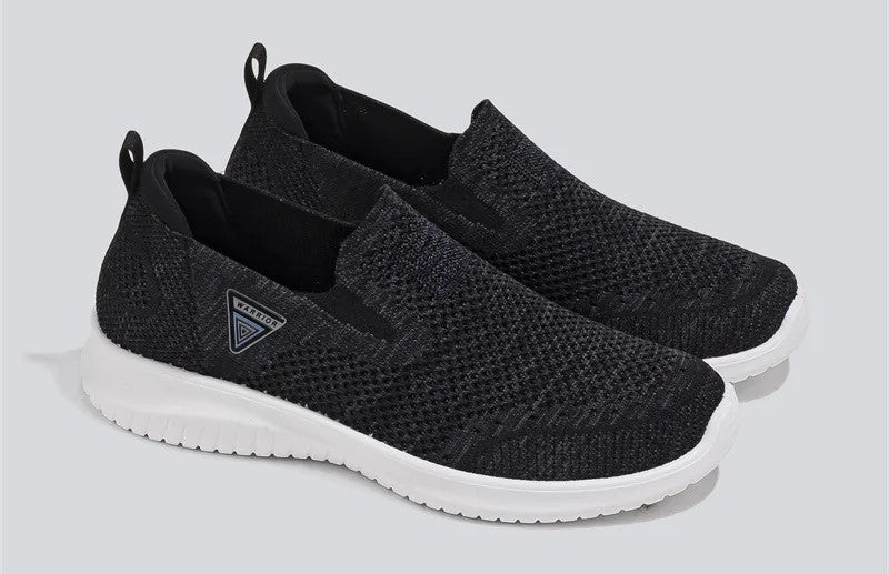 Men's Slip-On Sports Shoes Breathable Mesh Soft Bottom Lightweight Casual