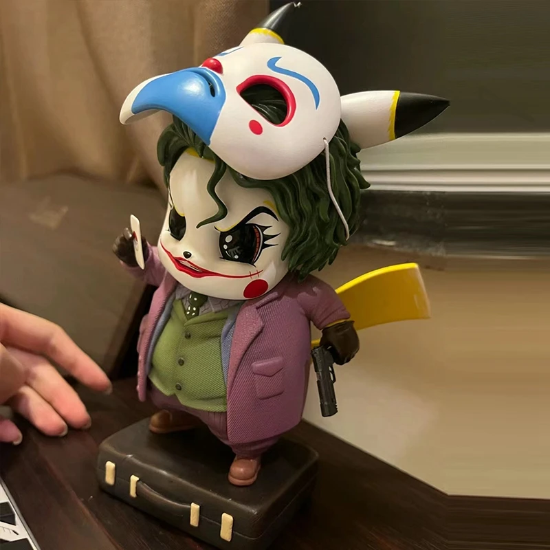 12.5cm Pokemon Pikachu Cos The Joker GK Collection