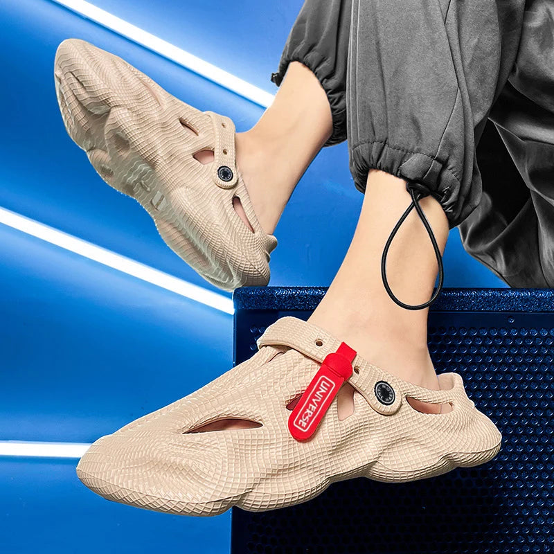 Summer Men's Clogs Sandals Lightweight Breathable Anti-slip Beach Slippers Men