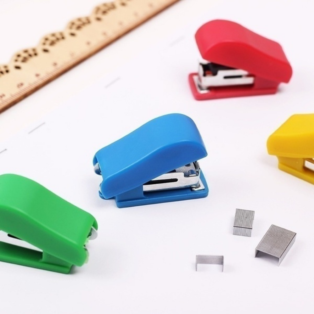 1Pc Mini Stapler Set Portable Small