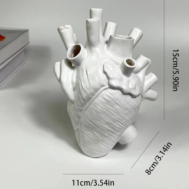 Creative Vases Heart-Shaped Sculpture