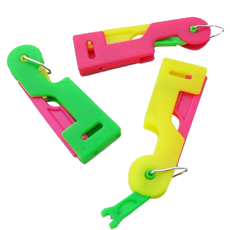 Random Color Threader Elderly Guide Needle