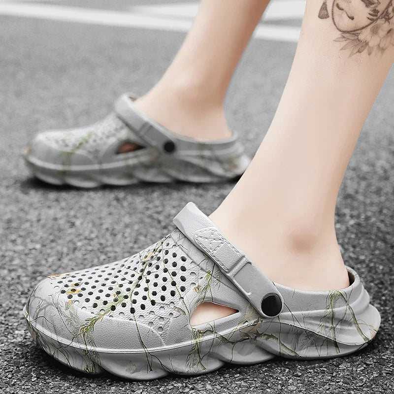 Men Summer Slippers thick Sole Mens clogs Sandals Hollow Breathable