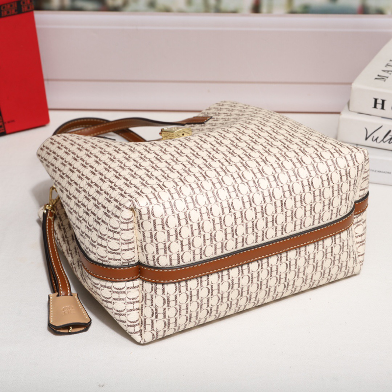 Premium Versatile Leather Crossbody Bag