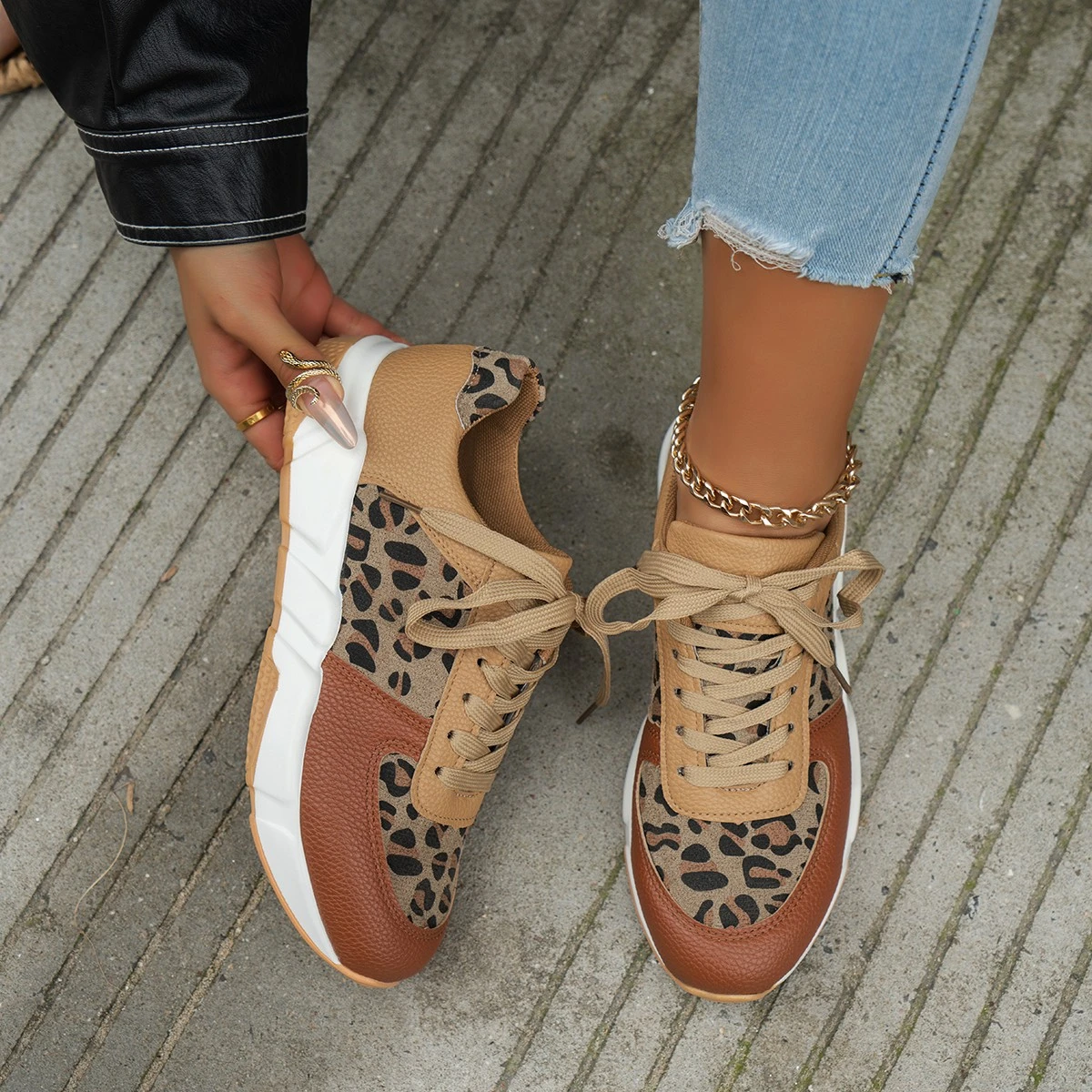 Platform Sneakers Women 2024 Round Toe Low-top Leopard