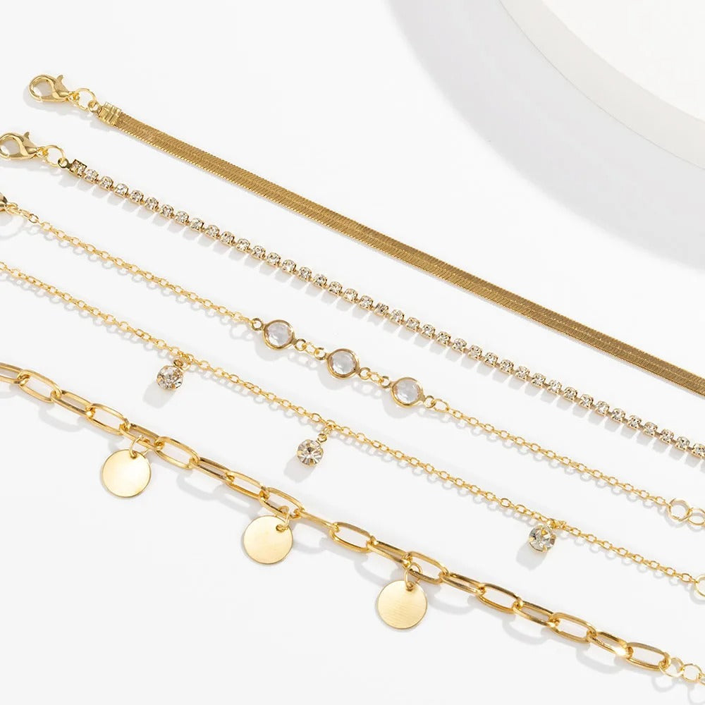 Boohoo Flat Snake Bone Chain Rhinestone