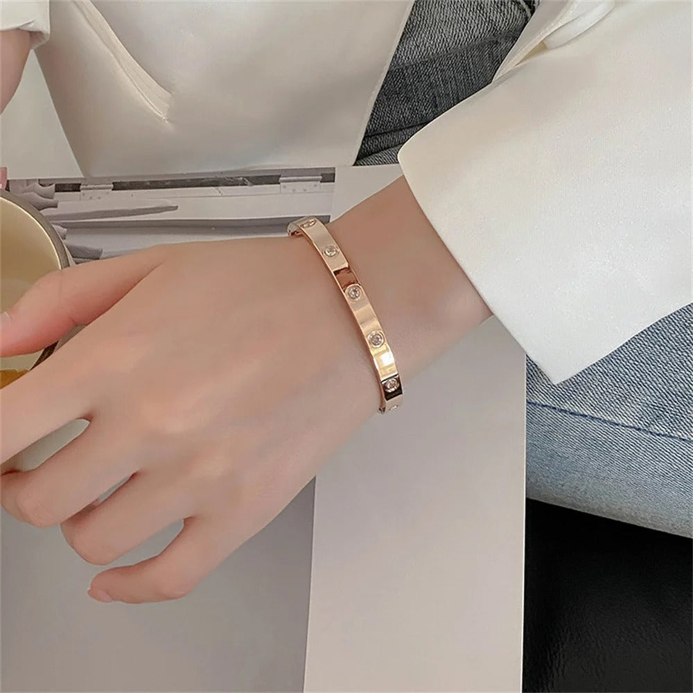 Stainless Steel Bangle for Woman Luxury Quality