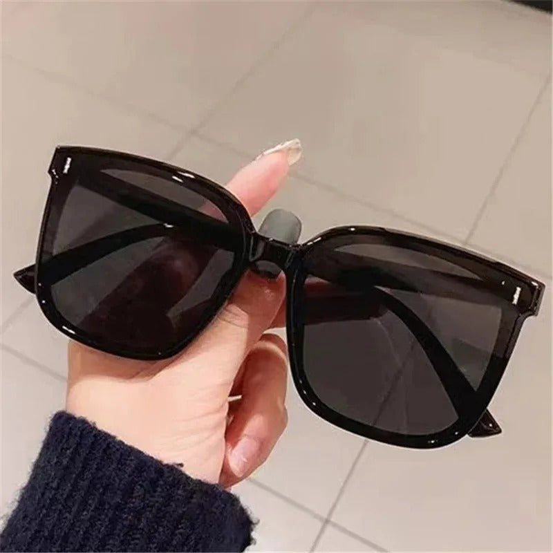 Retro New Sunglasses Women Popular Square Sun Glasses