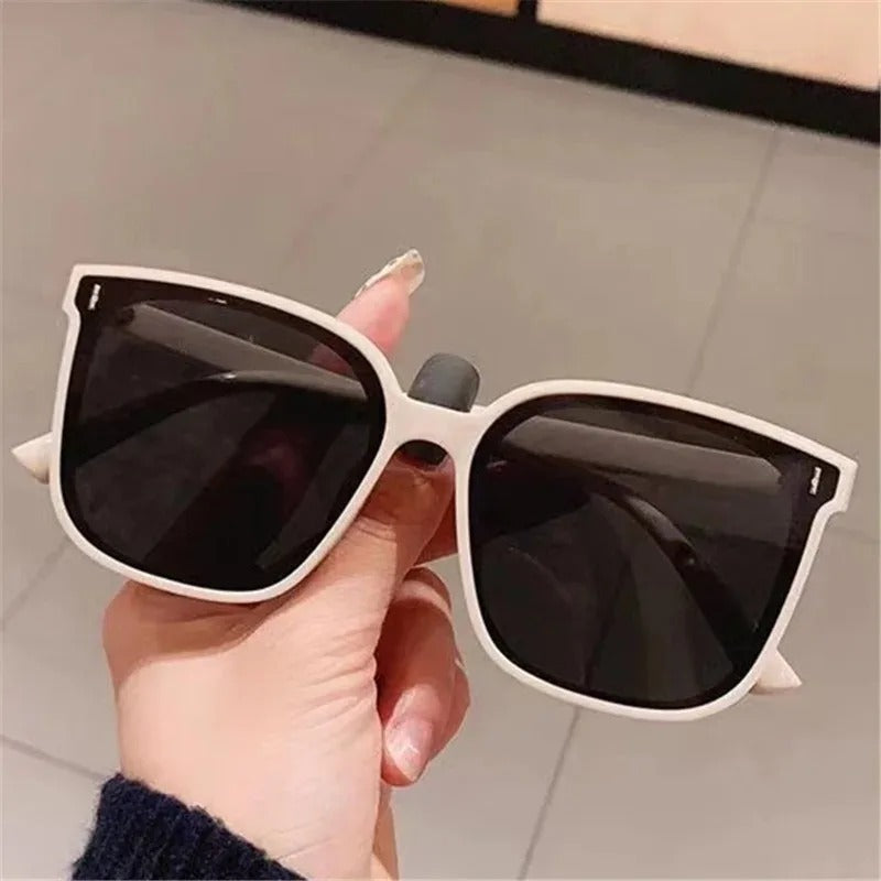 Retro New Sunglasses Women Popular Square Sun Glasses