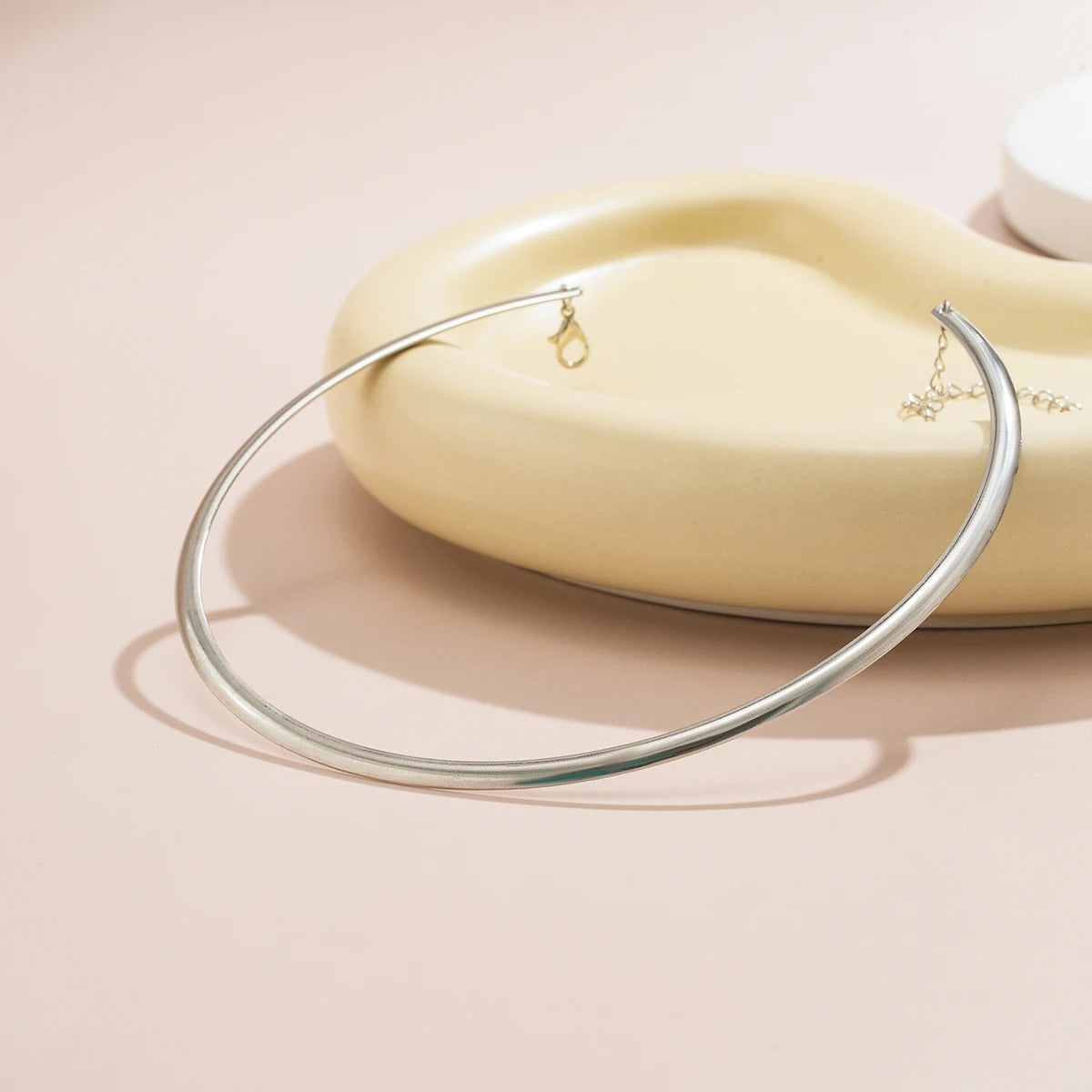 Elegant Simple Chunky Circle Torques Necklace for Women