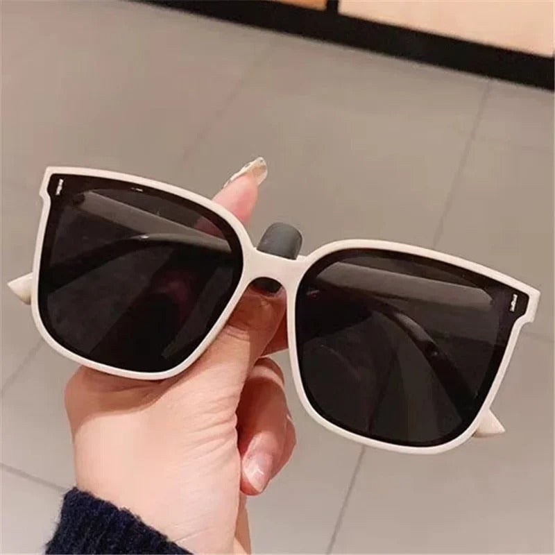 Retro New Sunglasses Women Popular Square Sun Glasses