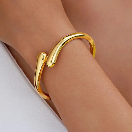 Simple Teardrop Shaped Bangle For Women