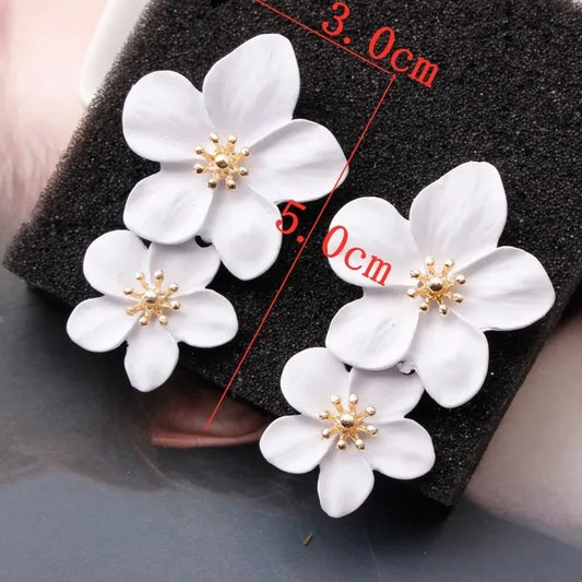 Metal Flower White Painting Women Drop Earrings