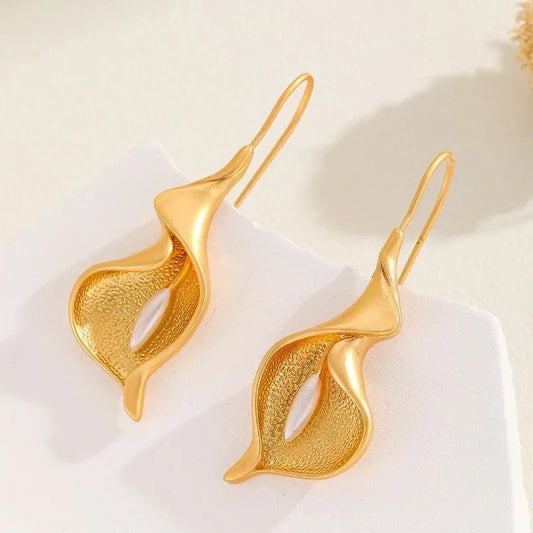 Exquisite Blooming Flower Hook Earrings Simple Accessories