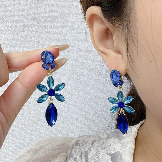 Dainty Flower Stud Earrings for Women