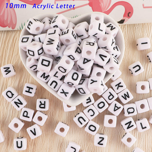 20Pcs 10*10MM Square White Letter Acrylic Beads Mix