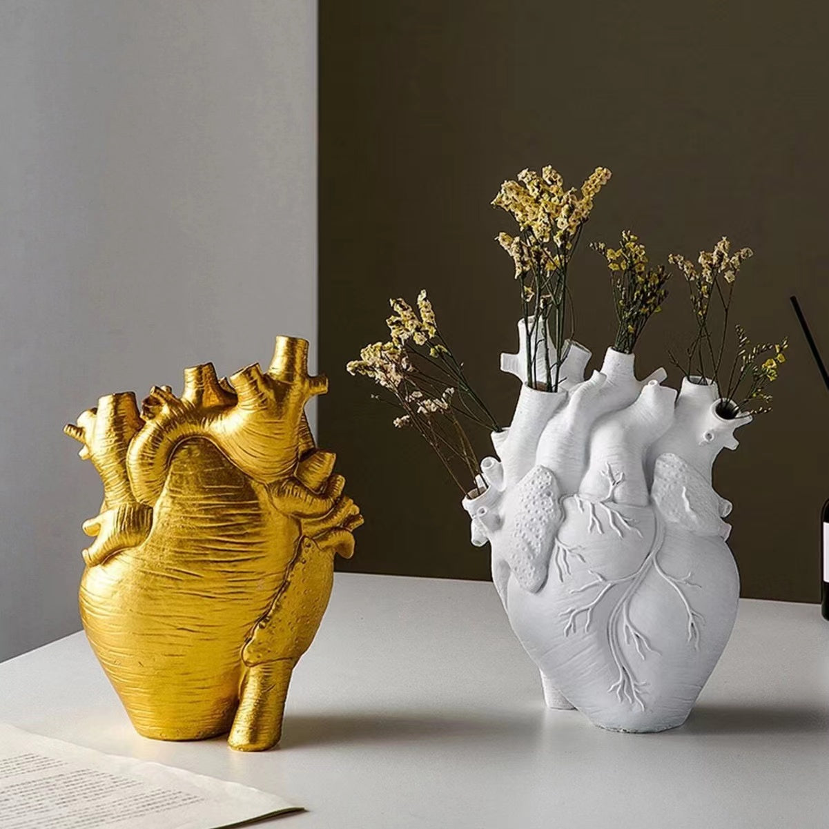 Creative Vases Heart-Shaped Sculpture