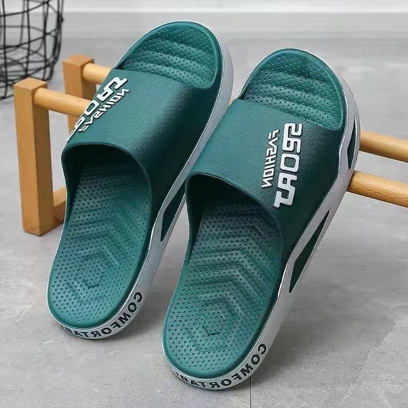 Slippers for men can be worn externally in summer