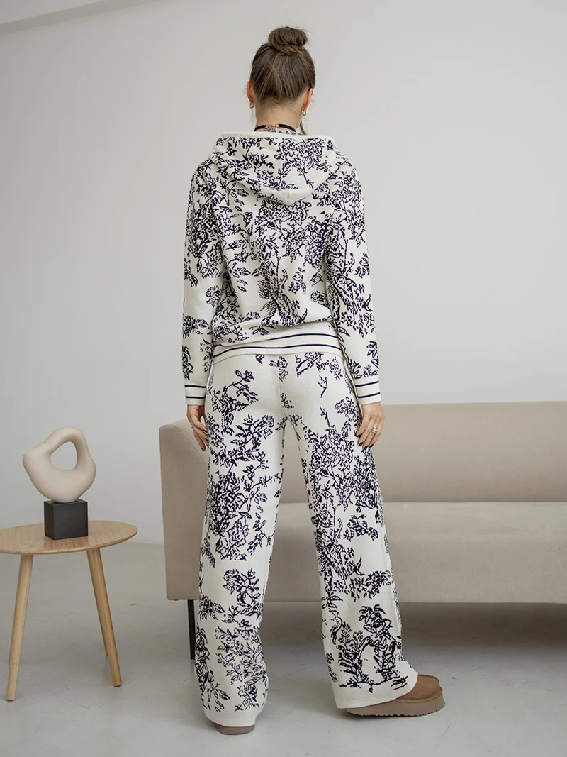 2 Piece Ink Floral Winter Knit Pants Set Women