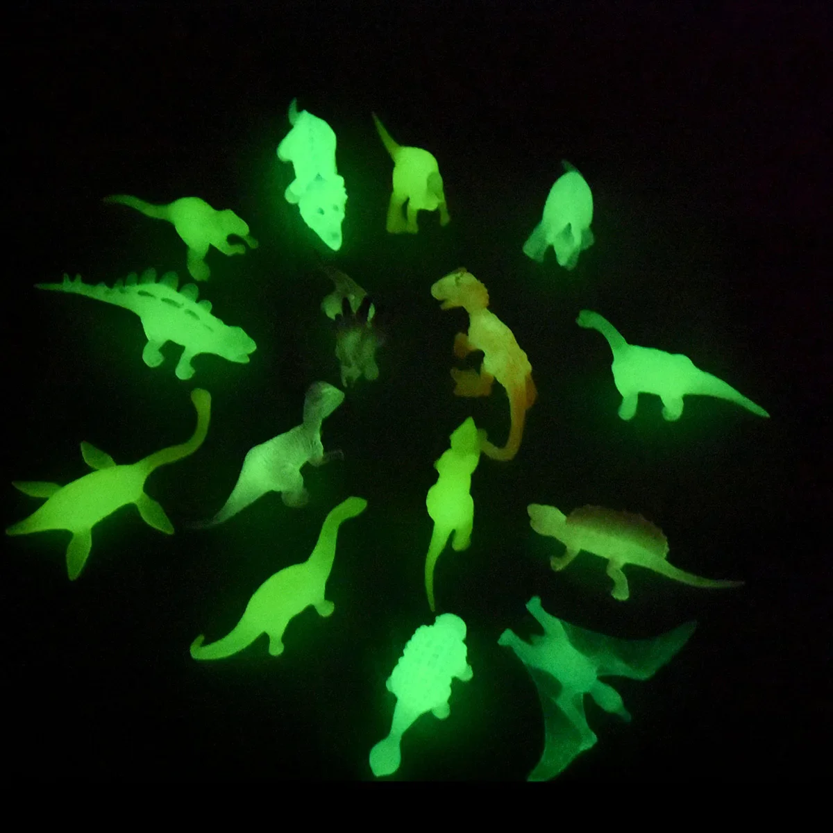 16 Pieces/bag Jurassic World Noctilucent Glow In The Dark Dinosaur Blocks