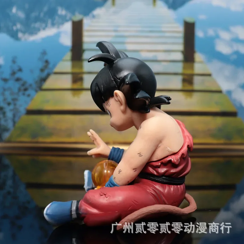 10cm Dragon Ball Z Anime Son Goku with the Crystal Ball