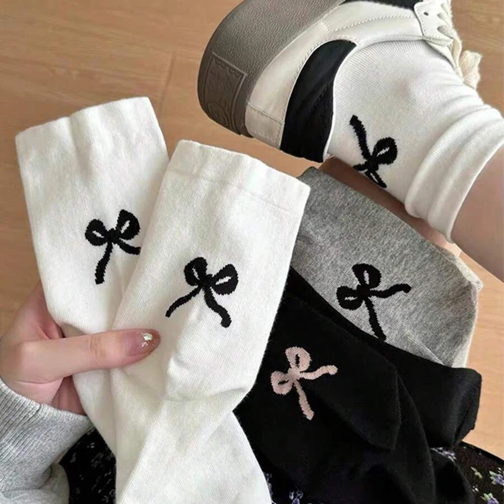 3 Pairs Women Bow Tie Mid Tube Socks Fashionable