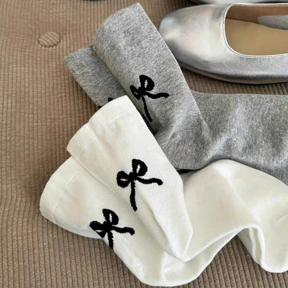 3 Pairs Women Bow Tie Mid Tube Socks Fashionable