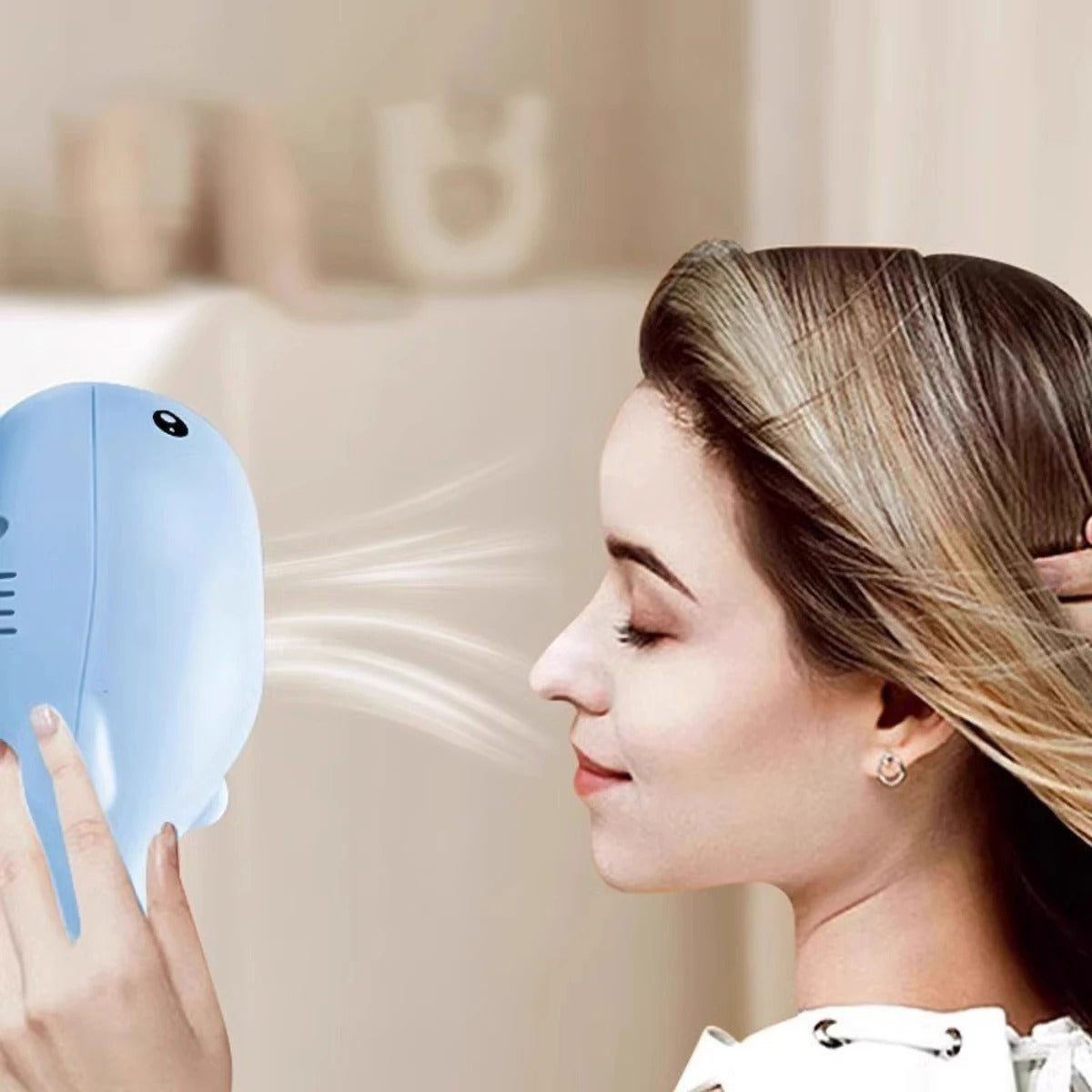 Electric Floating Ball Cat Toy Whale-shaped