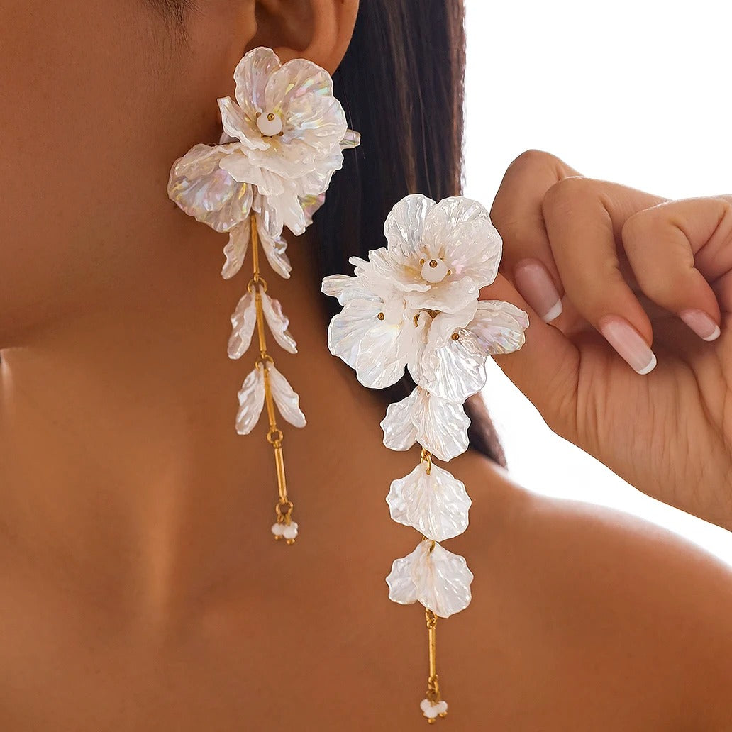 Elegant White Petal Flower Drop Earrings Women