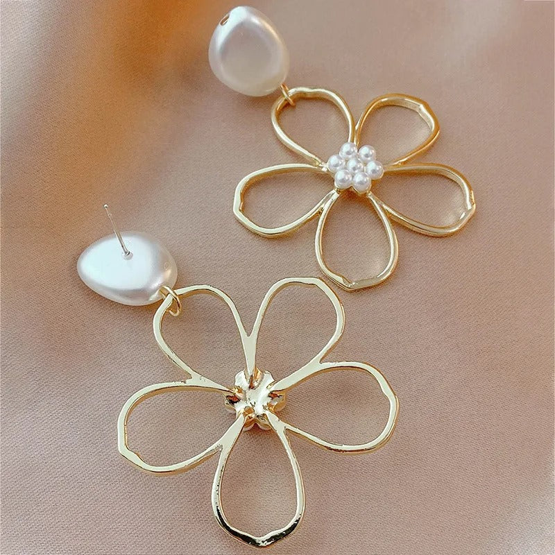 Simple Pearl Flower Earrings For Women